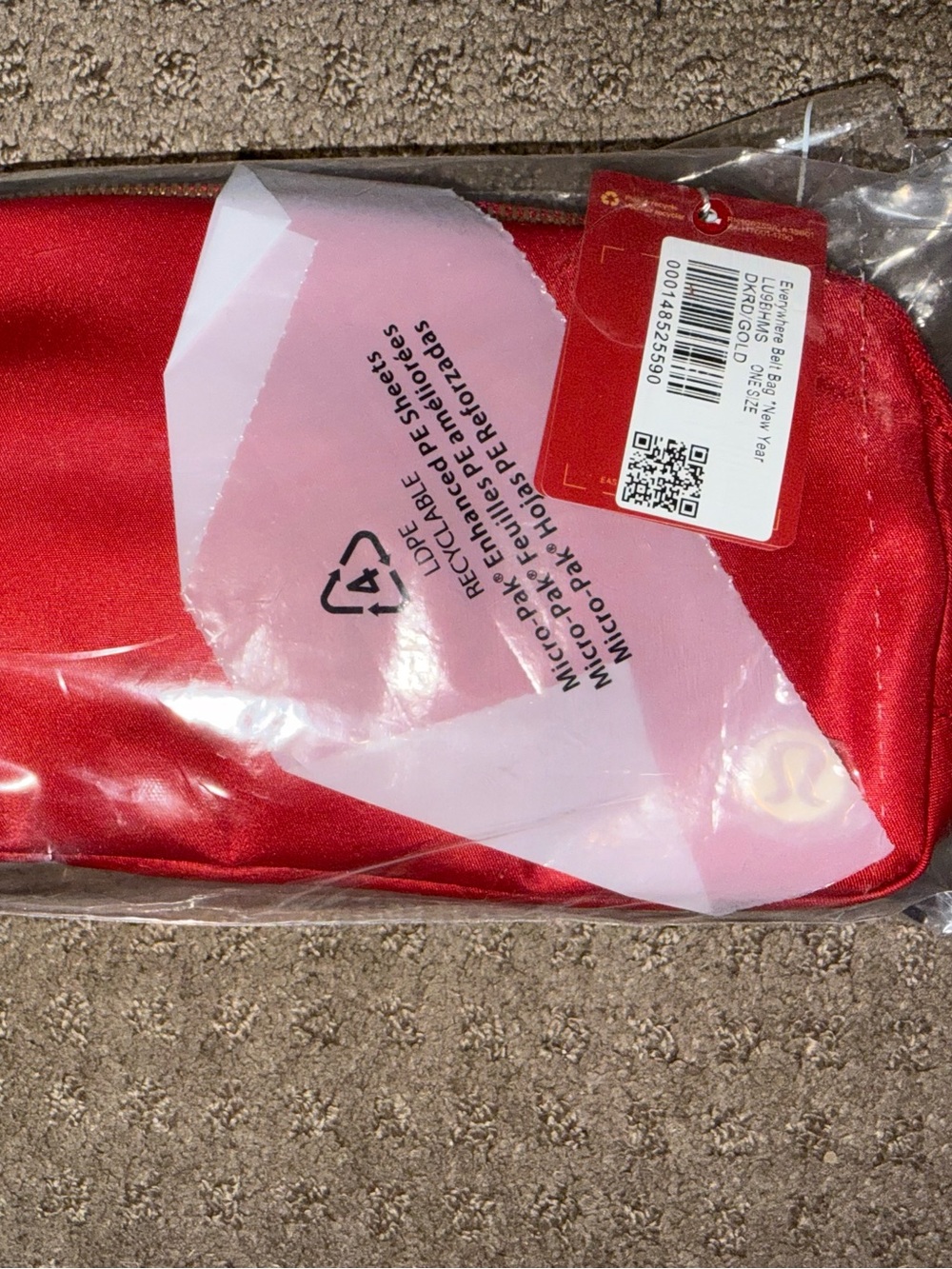 lululemon athletica Lunar New Year Red Everywhere Belt Bag NWT - Picture 3 of 4